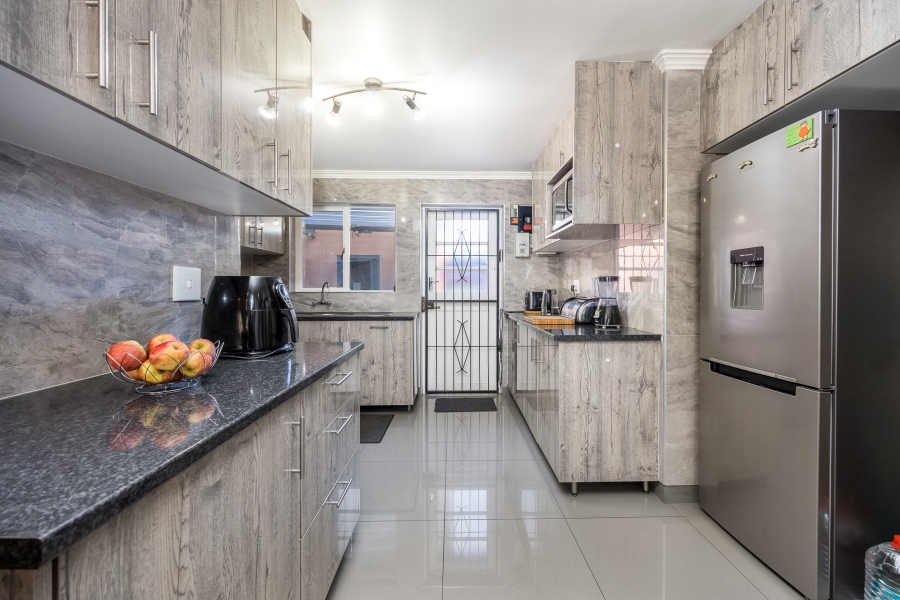3 Bedroom Property for Sale in Danarant Western Cape